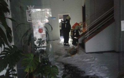 DOS DOTACIONES DE BOMBEROS DE LA PROVINCIA DE SEVILLA VIGILARÁN EL ARCHIVO MUNICIPAL DE LOS PALACIOS TODA LA NOCHE