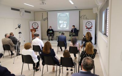PRESENTADO EL LIBRO «APUNTES PARA UNA POSIBLE HISTORIA»