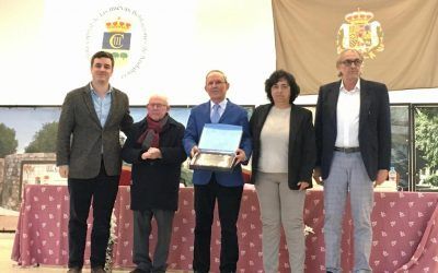 JOSÉ ANTONIO FILTER, CRONISTA OFICIAL DE CAÑADA ROSAL Y PRESIDENTE DE ASCIL, ES RECONOCIDO POR EL AYUNTAMIENTO DE LA LUSIANA-EL CAMPILLO POR SU TRAYECTORIA INVESTIGADORA EN FAVOR DE LA RECUPERACIÓN Y PUESTA EN VALOR DE LA HISTORIA Y EL PATRIMONIO DE LAS COLONIAS SEVILLANAS DE LA ILUSTRACIÓN
